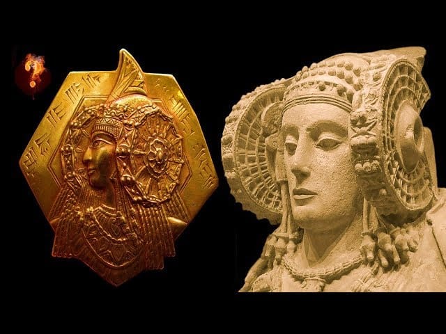 Κυρία του Έλτσε: Η μυστηριώδης “Βασίλισσα της Ατλαντίδας” με την παράξενη συσκευή στους κροτάφους  