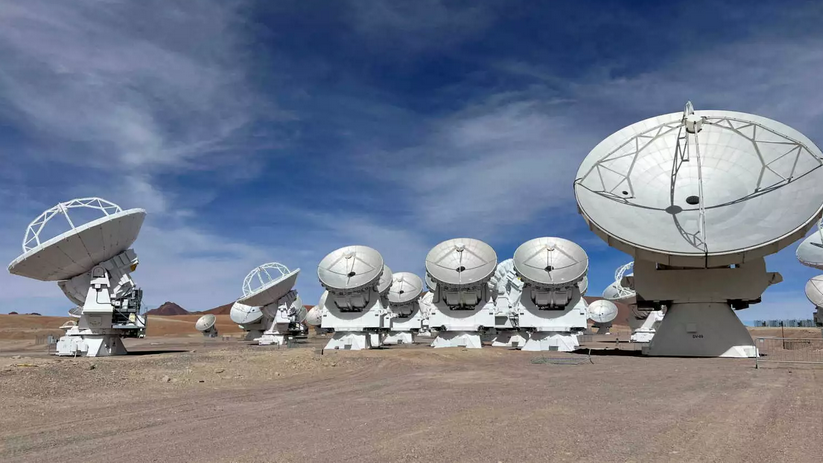 Έστειλαν σήμα εξωγήινοι; Κινέζικο ραδιοτηλεσκόπιο «έπιασε» περίεργο ίχνος  